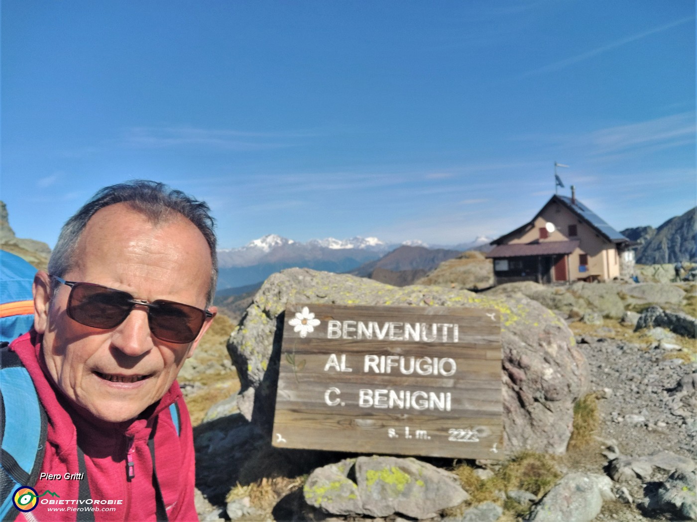 40 Benvenuti al Rif. Benigni (2222 m).jpg